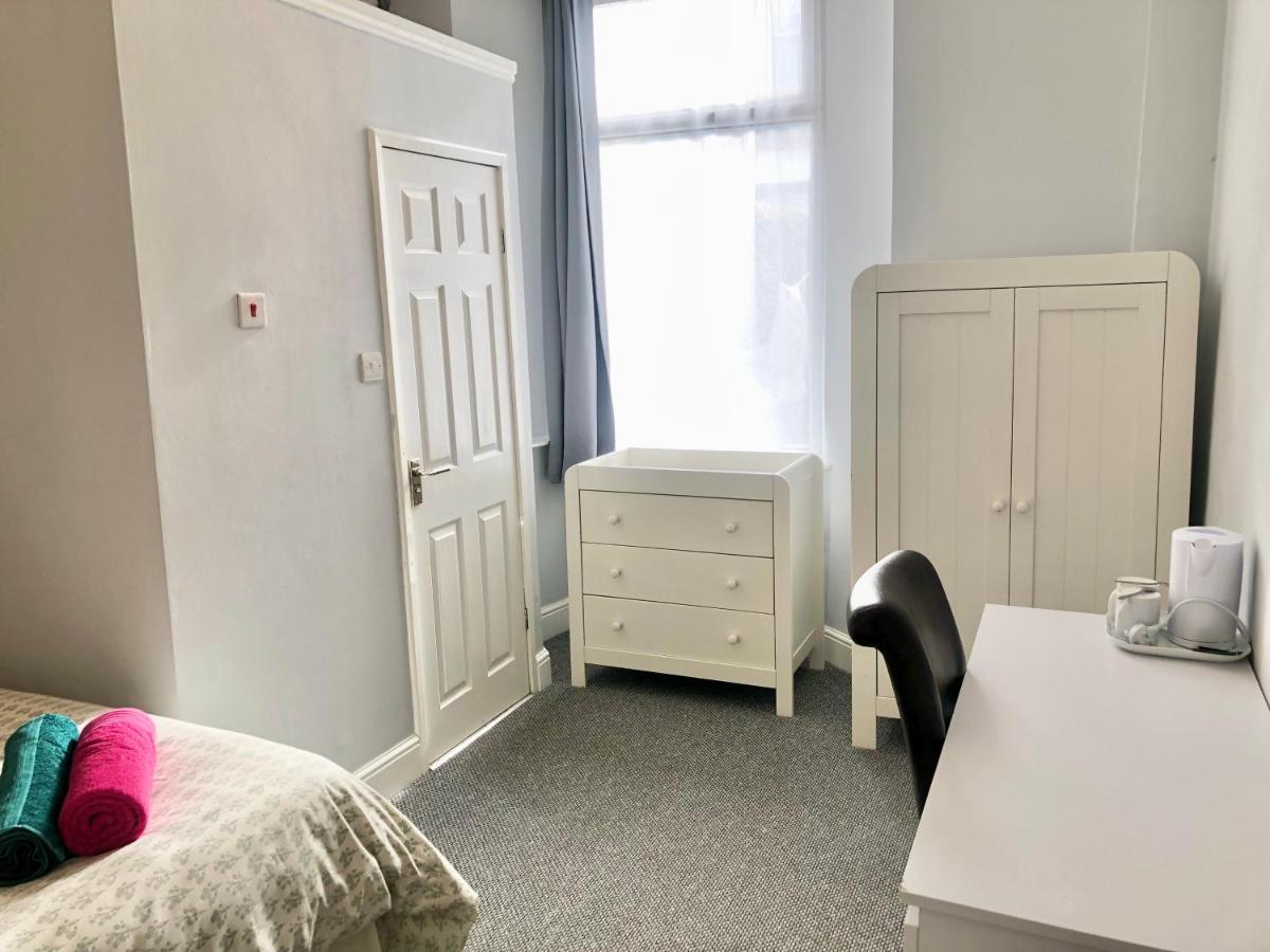 4Alma St Apartment Plymouth Ngoại thất bức ảnh